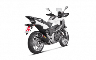 Akrapovic Slip-on Line Carbon Einddemper met Euro4 keuring Honda NC 700 2012-2020